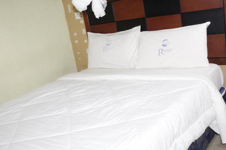 Rwizi View Hotel Mbarara Extérieur photo