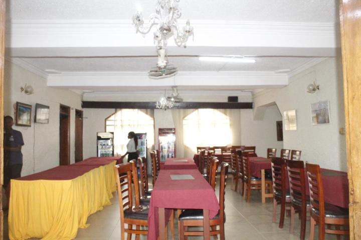 Rwizi View Hotel Mbarara Extérieur photo